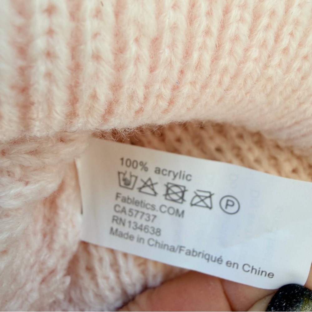 NEW Fabletics Pink Chunky Rib Knit Beanie - Picture 4 of 5